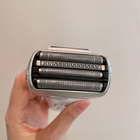 Panasonic ES-SF21 Shaver - Picture 3 of 4